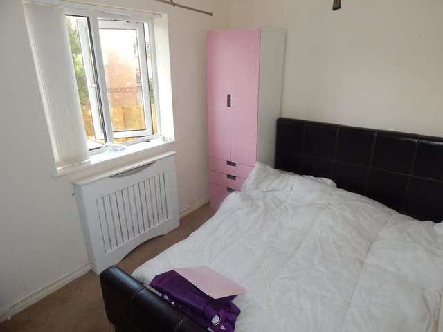  Image of 4 bedroom Detached house to rent in Llyn Tircoed Tircoed Forest Village Penllergaer Swansea SA4 at Tircoed Forest Village  Penllergaer, SA4 9LB