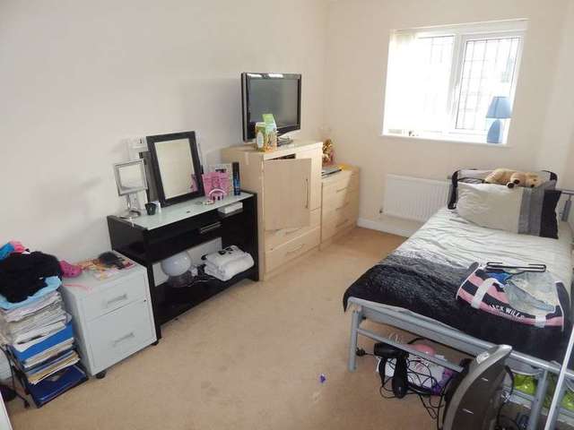  Image of 4 bedroom Detached house to rent in Llyn Tircoed Tircoed Forest Village Penllergaer Swansea SA4 at Tircoed Forest Village  Penllergaer, SA4 9LB