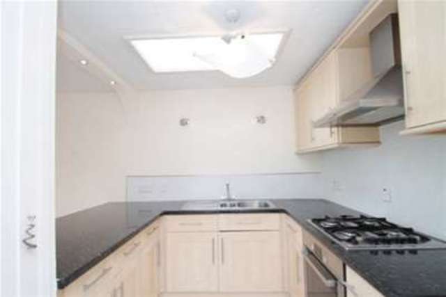  Image of 2 bedroom Flat to rent in London Lane Bromley BR1 at Bromley, BR1 4HB