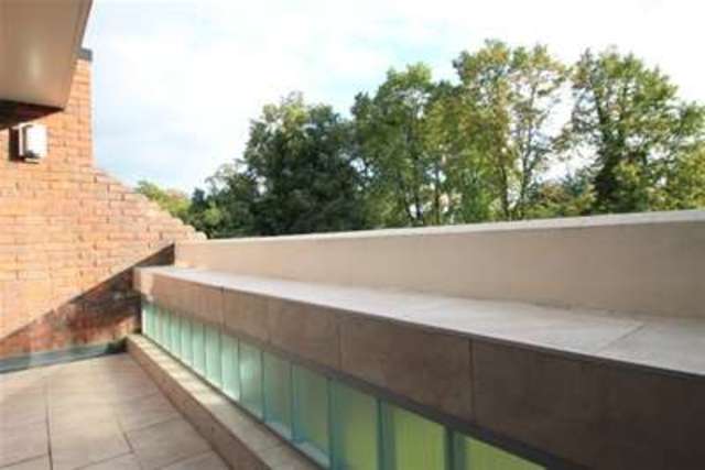  Image of 2 bedroom Flat to rent in London Lane Bromley BR1 at Bromley, BR1 4HB