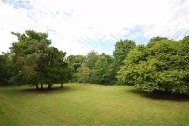  Image of 2 bedroom Flat to rent in London Lane Bromley BR1 at Bromley, BR1 4HB