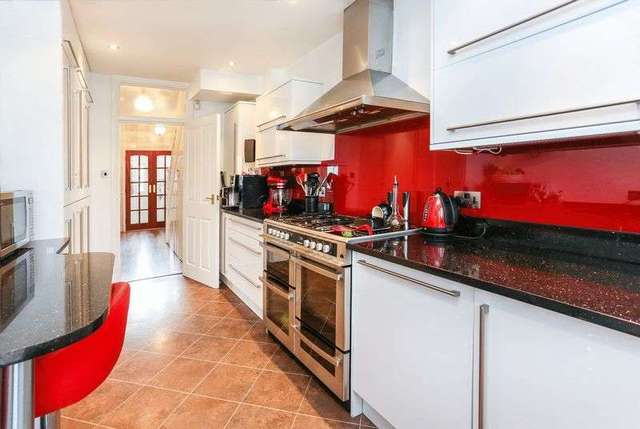  Image of 4 bedroom Semi-Detached house for sale in Bush Hill Road London N21 at Bush Hill Road  London, N21 2DR