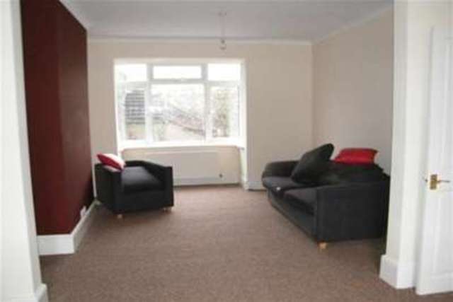  Image of 2 bedroom Terraced house to rent in Jarrah Cottages London Road Purfleet RM19 at Purfleet, RM19 1SA
