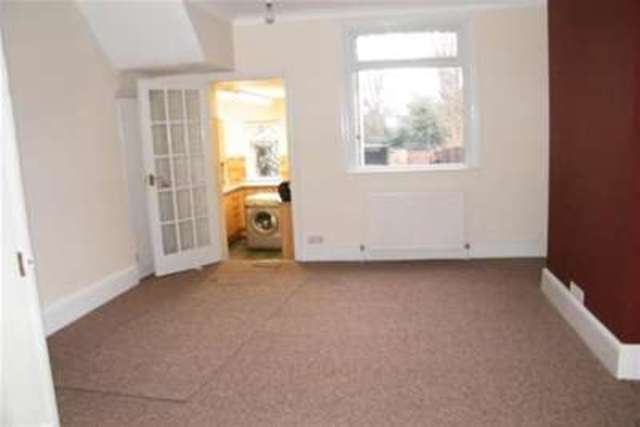  Image of 2 bedroom Terraced house to rent in Jarrah Cottages London Road Purfleet RM19 at Purfleet, RM19 1SA