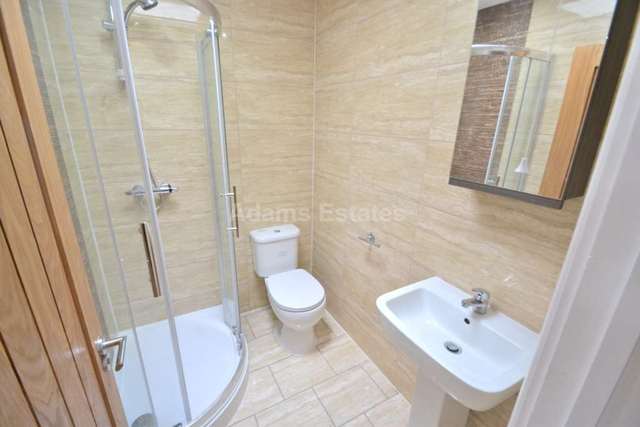  Image of 1 bedroom Apartment to rent in London Street Reading RG1 at London Street  Reading, RG1 4SJ
