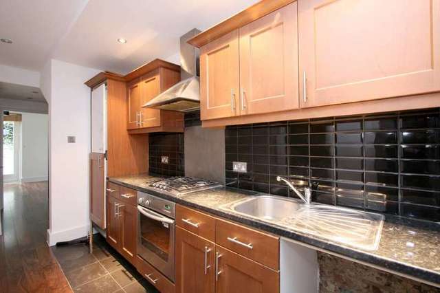  Image of 3 bedroom Ground Flat to rent in Alexander Street London W2 at Alexander Street  London, W2 5NT