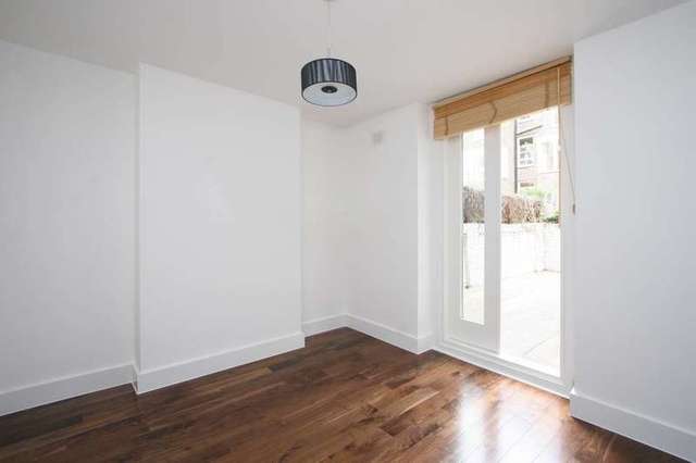  Image of 3 bedroom Ground Flat to rent in Alexander Street London W2 at Alexander Street  London, W2 5NT