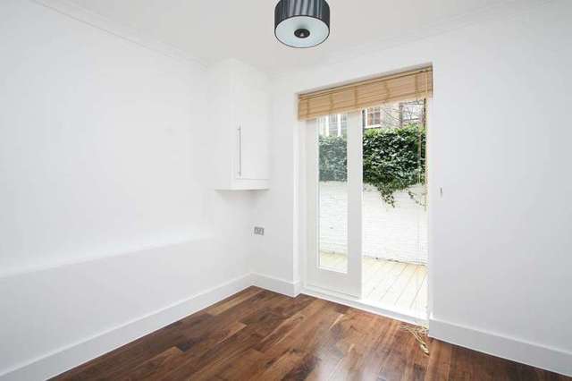  Image of 3 bedroom Ground Flat to rent in Alexander Street London W2 at Alexander Street  London, W2 5NT