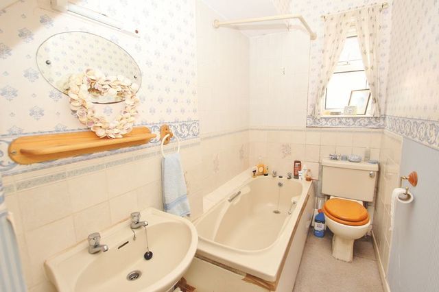  Image of 1 bedroom Flat for sale in Lowther Road Bournemouth BH8 at Lowther Road  Bournemouth, BH8 8NG