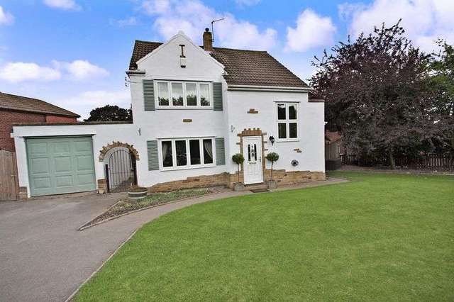  Image of 3 bedroom Detached house for sale in Lynwood Crescent Pontefract WF8 at Lynwood Crescent  Pontefract, WF8 3QX