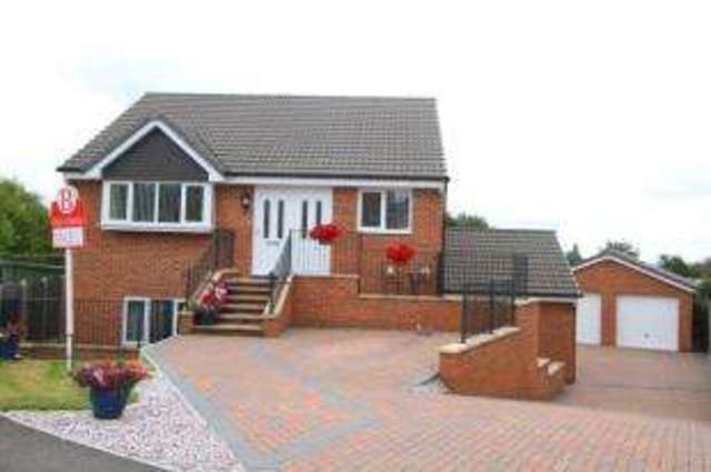  Image of 4 bedroom Detached house for sale in Marsh View Eckington Sheffield S21 at Eckington Sheffield Eckington, S21 4EL