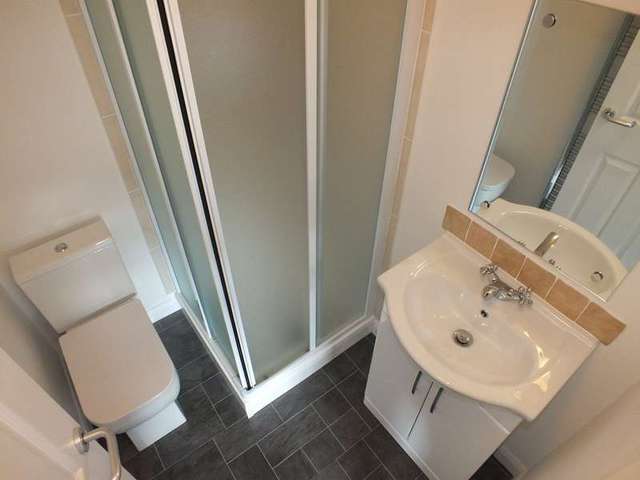  Image of 1 bedroom Detached house to rent in Mason Street Reading RG1 at Reading Berkshire Reading, RG1 7PD