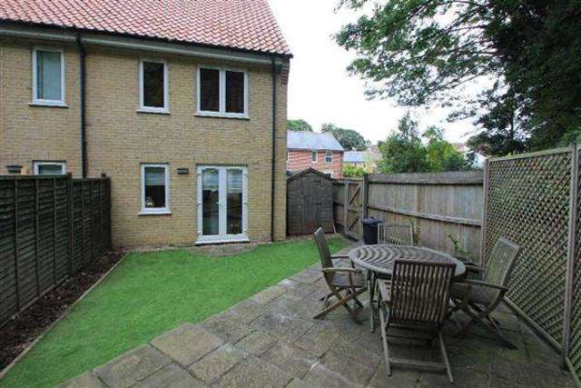  Image of 3 bedroom Terraced house for sale in Masons Close Ipswich IP4 at Ipswich, IP4 5AF