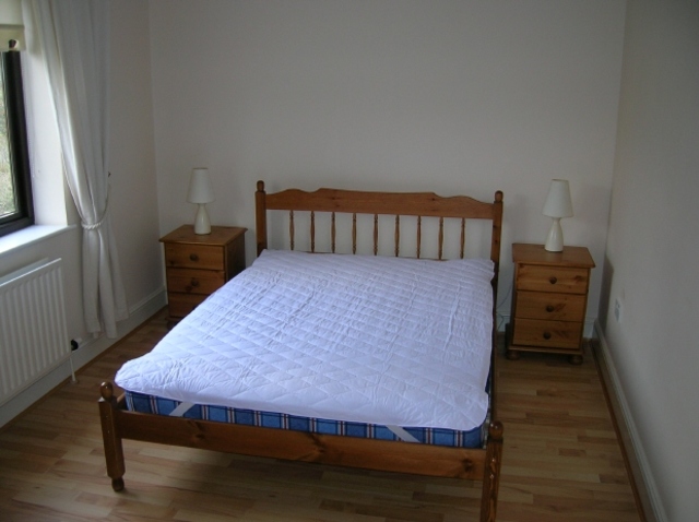  Image of 3 bedroom Detached house to rent in Mayfair Gardens Shirley Southampton SO15 at Southampton Hampshire Southampton, SO15 2TW