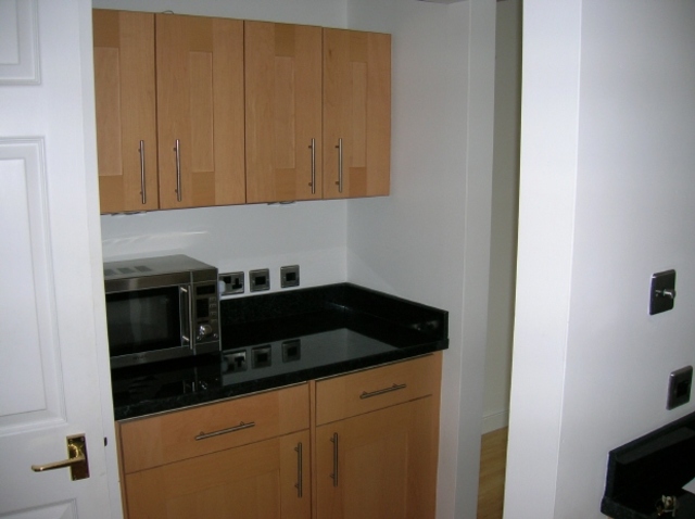 Image of 3 bedroom Detached house to rent in Mayfair Gardens Shirley Southampton SO15 at Southampton Hampshire Southampton, SO15 2TW