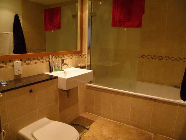  Image of 2 bedroom Flat to rent in Highbridge Wharf Reading RG1 at Highbridge Wharf  Reading, RG1 3AJ