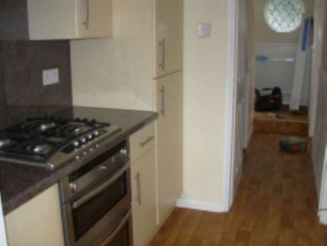  Image of 3 bedroom Detached house to rent in Medway Road Gillingham ME7 at Medway Road  Gillingham, ME7 1NL