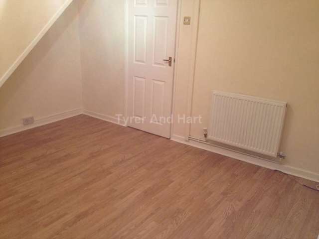 Image of 2 bedroom Detached house to rent in Melling Avenue Aintree Liverpool L9 at Melling Avenue  Liverpool, L9 0JZ
