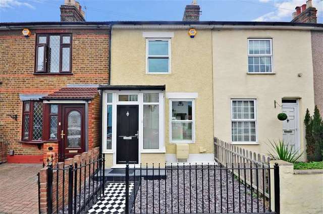  Image of 2 bedroom Terraced house for sale in Melville Road Rainham RM13 at Rainham Essex Rainham, RM13 9TY