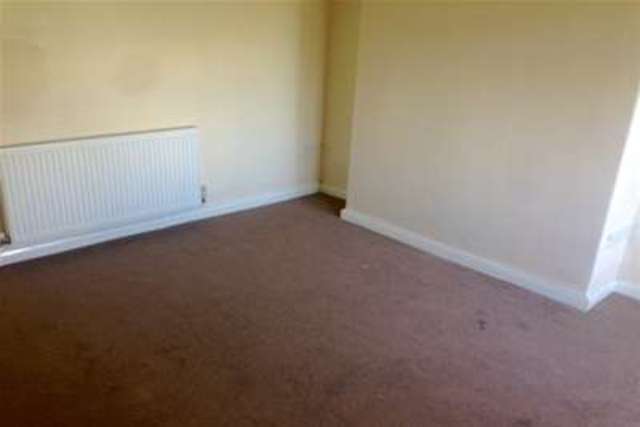  Image of 2 bedroom Detached house to rent in Merseyton Road Ellesmere Port CH65 at Ellesmere Port, CH65 2AW
