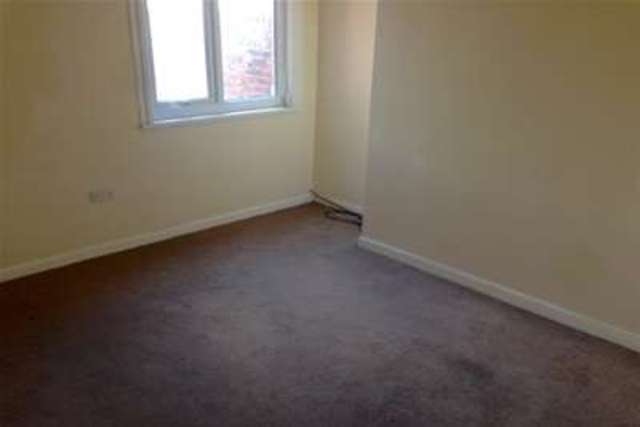  Image of 2 bedroom Detached house to rent in Merseyton Road Ellesmere Port CH65 at Ellesmere Port, CH65 2AW
