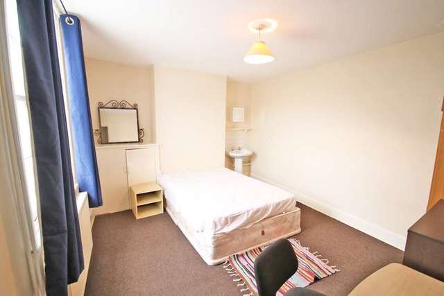  Image of 1 bedroom Semi-Detached house to rent in Mill Lane St. Radigunds Canterbury CT1 at St. Radigunds  Canterbury, CT1 2AW