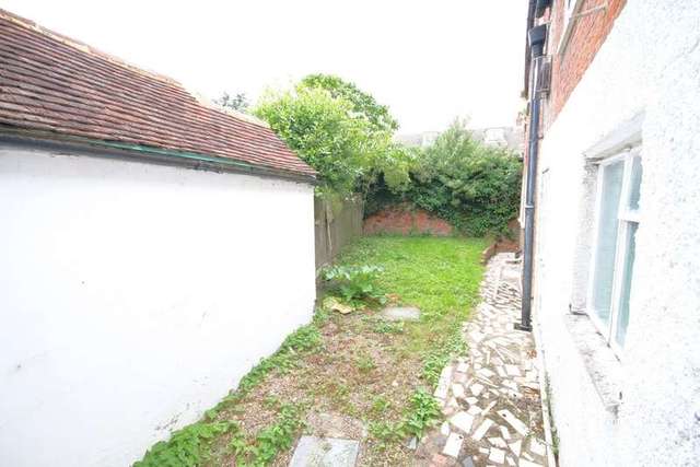  Image of 1 bedroom Semi-Detached house to rent in Mill Lane St. Radigunds Canterbury CT1 at St. Radigunds  Canterbury, CT1 2AW