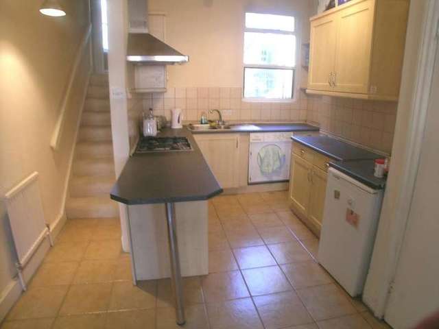  Image of 1 bedroom Flat to rent in Milton Road London N6 at Milton Road  London, N6 5QD
