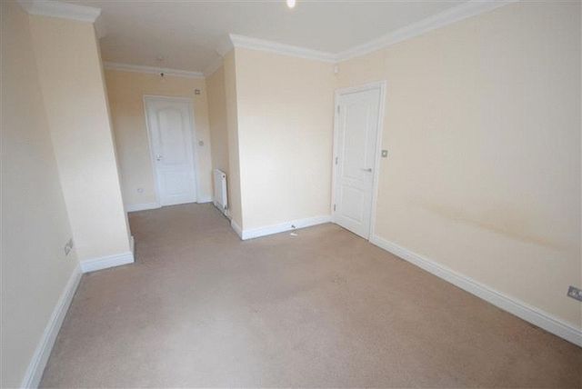  Image of 1 bedroom Flat for sale in Minehead Road Aigburth Liverpool L17 at Minehead Road Aigburth Liverpool, L17 6AU