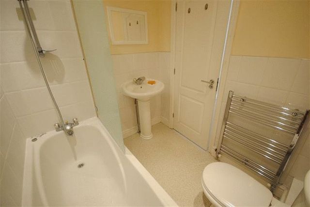  Image of 1 bedroom Flat for sale in Minehead Road Aigburth Liverpool L17 at Minehead Road Aigburth Liverpool, L17 6AU
