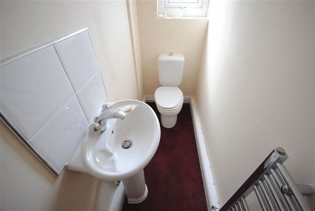  Image of 1 bedroom Flat for sale in Minehead Road Aigburth Liverpool L17 at Minehead Road Aigburth Liverpool, L17 6AU