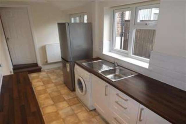  Image of 3 bedroom Detached house to rent in Montpelier Road Nottingham NG7 at Nottingham, NG7 2JY