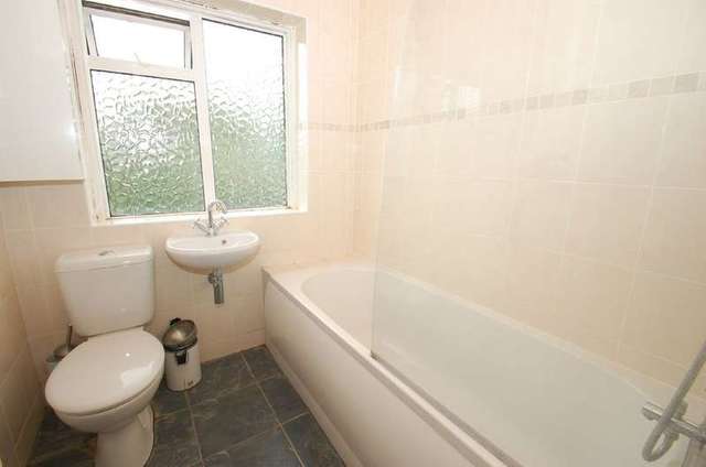  Image of 3 bedroom Terraced house for sale in Oliver Road Hemel Hempstead HP3 at Nash Mills Hemel Hempstead Hertfordshire, HP3 9PY