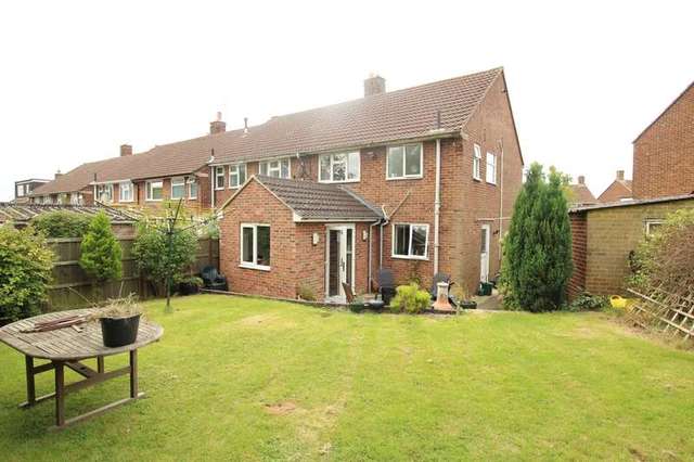  Image of 2 bedroom End of Terrace for sale in Sanders Road Hemel Hempstead HP3 at Nash Mills Hemel Hempstead HERTS, HP3 9UB