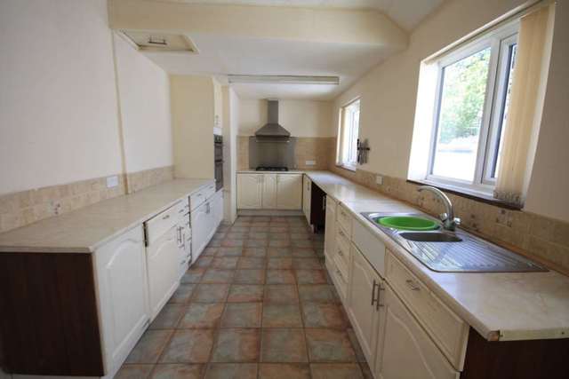  Image of 6 bedroom Terraced house for sale in Nevile Road Salford M7 at Neville Road  Salford, M7 3PS