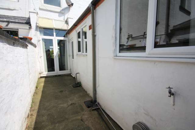  Image of 6 bedroom Terraced house for sale in Nevile Road Salford M7 at Neville Road  Salford, M7 3PS