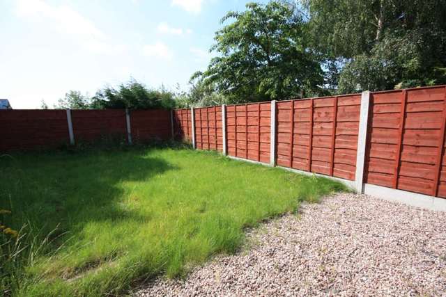  Image of 6 bedroom Terraced house for sale in Nevile Road Salford M7 at Neville Road  Salford, M7 3PS
