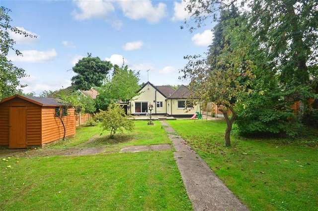  Image of 4 bedroom Detached house for sale in New Barn Road Longfield DA3 at Longfield Kent Longfield, DA3 7LQ