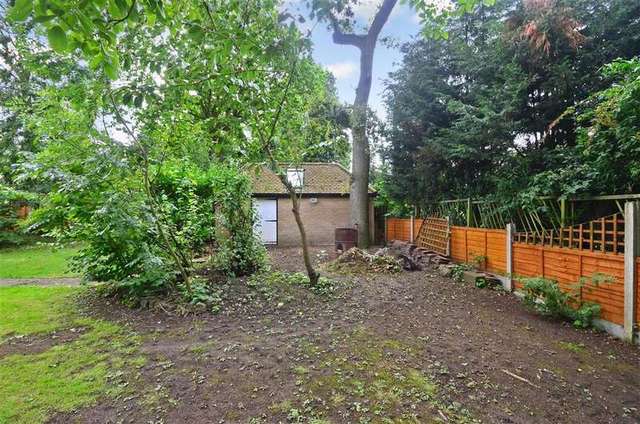  Image of 4 bedroom Detached house for sale in New Barn Road Longfield DA3 at Longfield Kent Longfield, DA3 7LQ