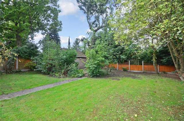  Image of 4 bedroom Detached house for sale in New Barn Road Longfield DA3 at Longfield Kent Longfield, DA3 7LQ