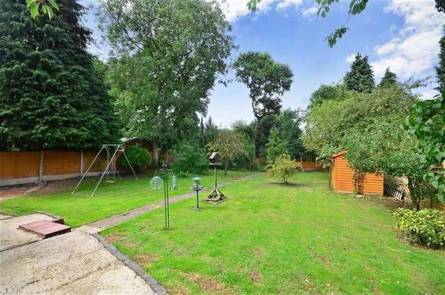  Image of 4 bedroom Detached house for sale in New Barn Road Longfield DA3 at Longfield Kent Longfield, DA3 7LQ
