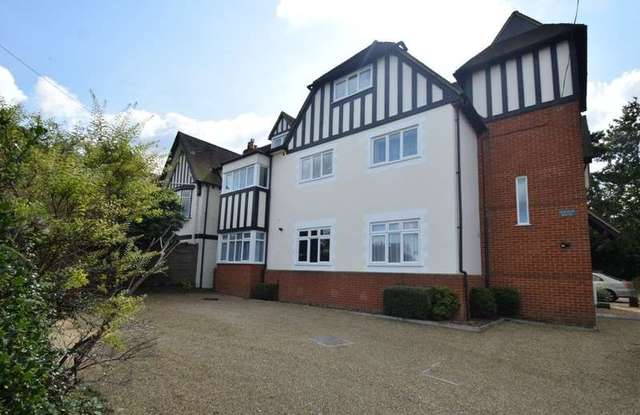  Image of 2 bedroom Apartment for sale in South Stoke Road Woodcote Reading RG8 at South Stoke Road Woodcote Reading, RG8 0PL