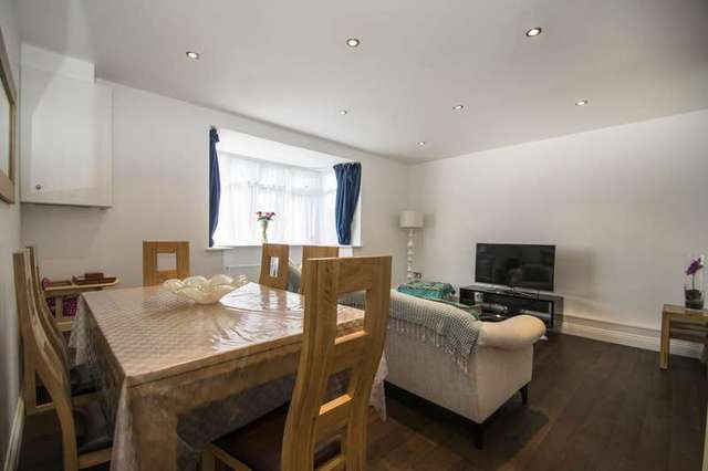  Image of 2 bedroom Apartment for sale in South Stoke Road Woodcote Reading RG8 at South Stoke Road Woodcote Reading, RG8 0PL