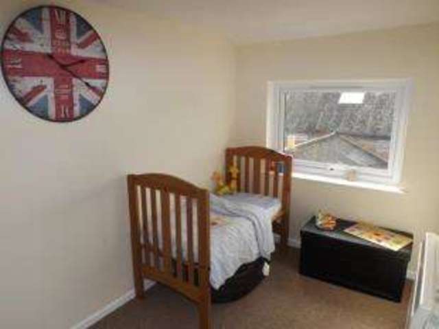  Image of 2 bedroom Flat for sale in Pyle Street Newport PO30 at Newport Isle of Wight Newport, PO30 1UJ