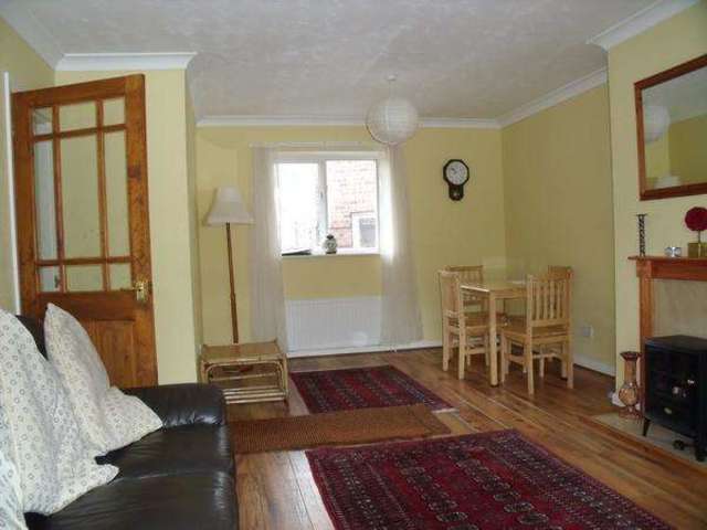  Image of 2 bedroom Apartment to rent in Belvedere Place Scarborough YO11 at Scarborough, YO11 2QX