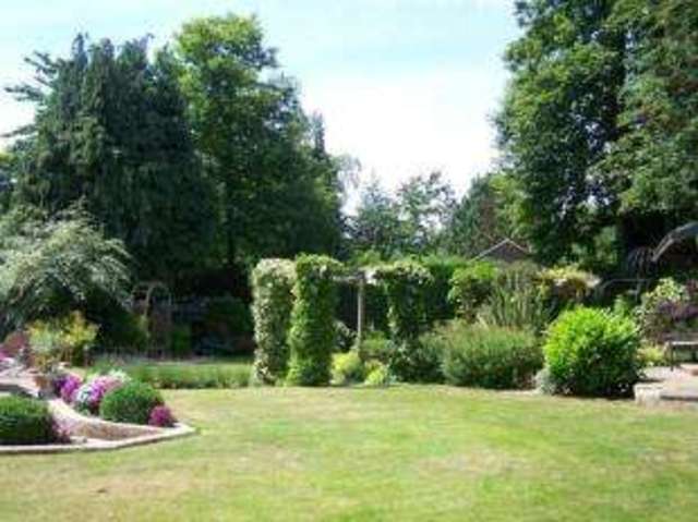  Image of 3 bedroom Detached house for sale in North Pole Road Barming Maidstone ME16 at Barming Maidstone East Malling, ME16 9HH