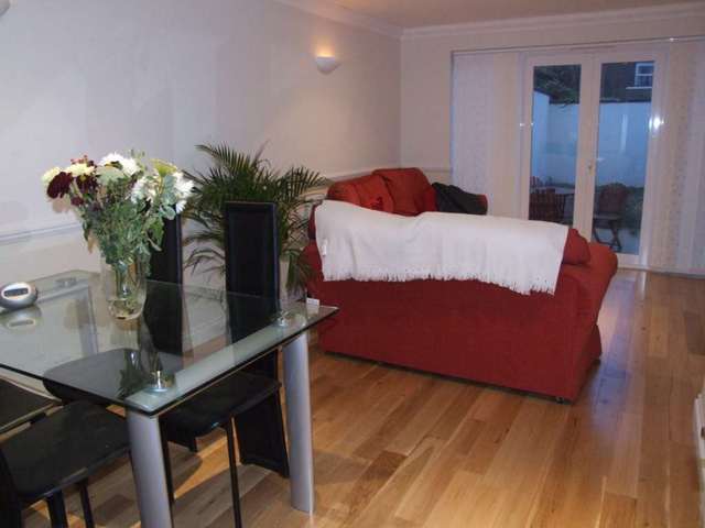  Image of 3 bedroom Semi-Detached house to rent in Noyna Road London SW17 at Noyna Road Tooting Bec London, SW17 7PH