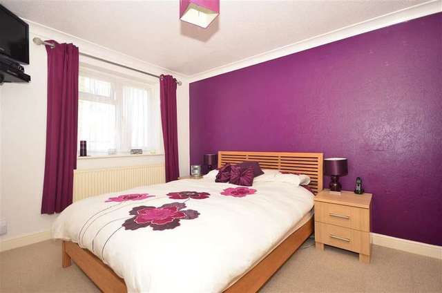  Image of 3 bedroom Detached house for sale in Oakenpole Ashford TN23 at Ashford Kent Ashford, TN23 5XW