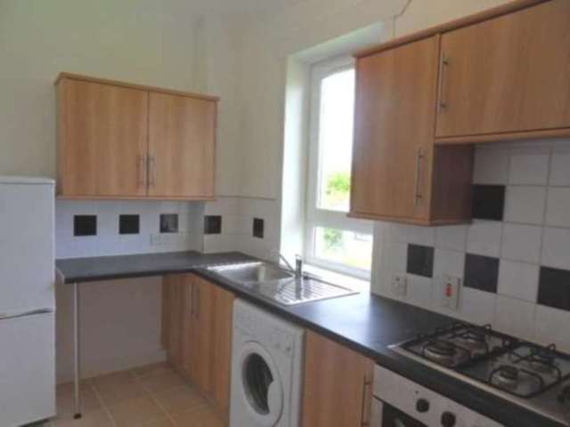  Image of 1 bedroom Flat to rent in Old Road Elderslie Johnstone PA5 at Old Road Elderslie Johnstone, PA5 9EH
