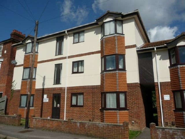  Image of 1 bedroom Flat to rent in Padwell Road Southampton SO14 at Padwell Rd Southampton Southampton, SO14 6QZ